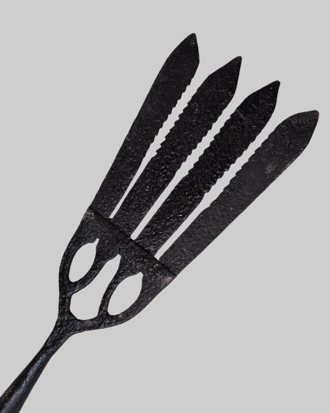 Every Object Tells a Story – The Eel Glaive: A forgotten tool for a forgotten industry